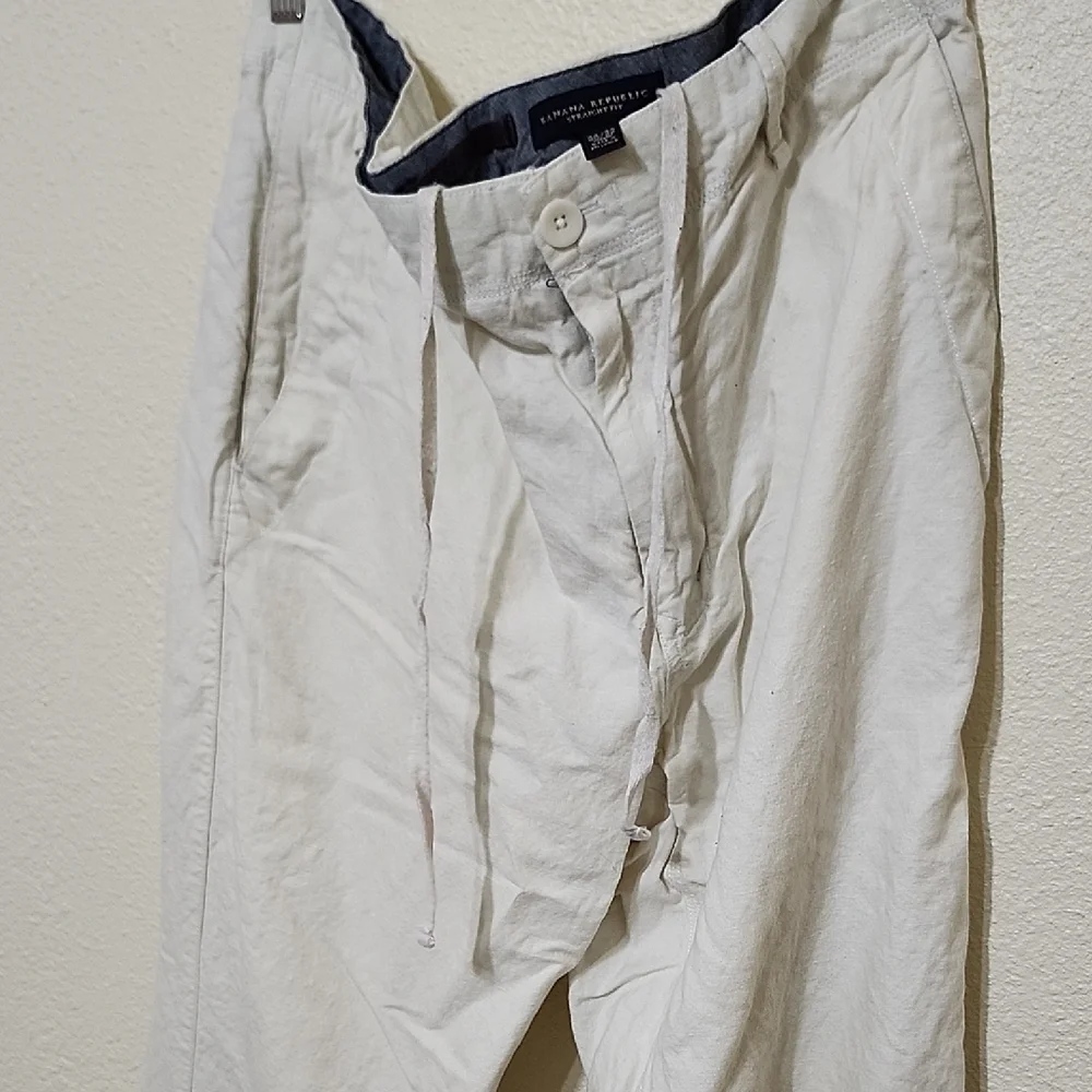 Banana Republic Cream Straight Fit Pants